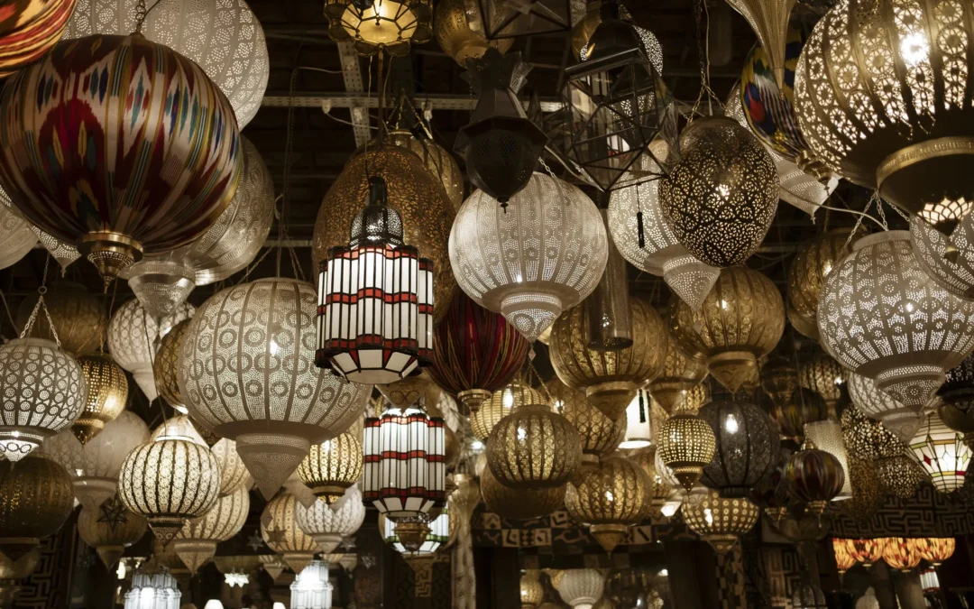 Create a choreography of chaos or reduce to the MAX – it’s your choice